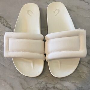 Olukai Sunbeam Slide Beach Sandal .Women 7/37.